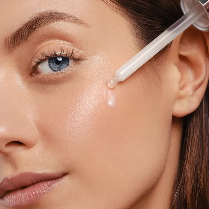 BiothermLife Plankton Regenerating Serum Sérum Anti-Âge à l'Acide Hyaluronique et à la Vitamine Cg