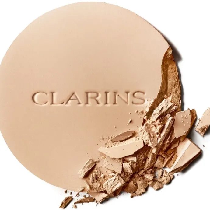 CLARINSEver Matte Compact Powder Poudre Compacte Matifiante Infusée Au Lait De Pêcher