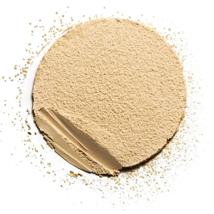 CLARINSEver Matte Loose Powder Poudre libre matifiante infusée au lait de pêcher