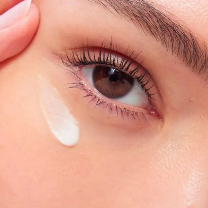 CLARINSTotal Eye Lift - Contour des Yeux Anti-Âge Soin yeux anti-rides Rechargeable