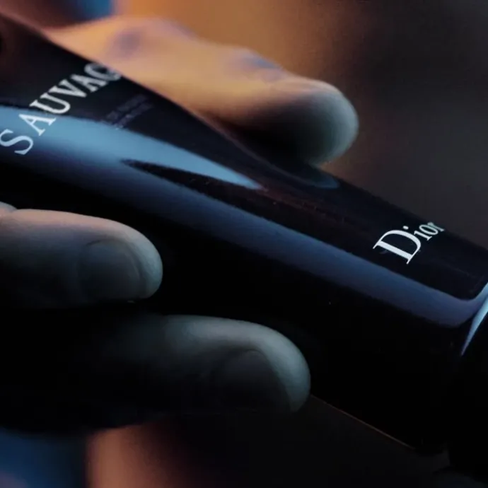 DIORSauvage Gel de Rasage Parfumé - Aide à Protéger des Irritations - Haute Précision