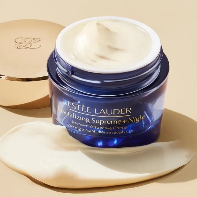 ESTEE LAUDERRevitalizing Supreme+ Night Soin Régénérant Intense Réveil Éclat
