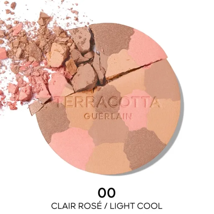 GUERLAINTerracotta Light La poudre éclat bonne mine naturelle – 96% d’ingrédients d’origine naturelle