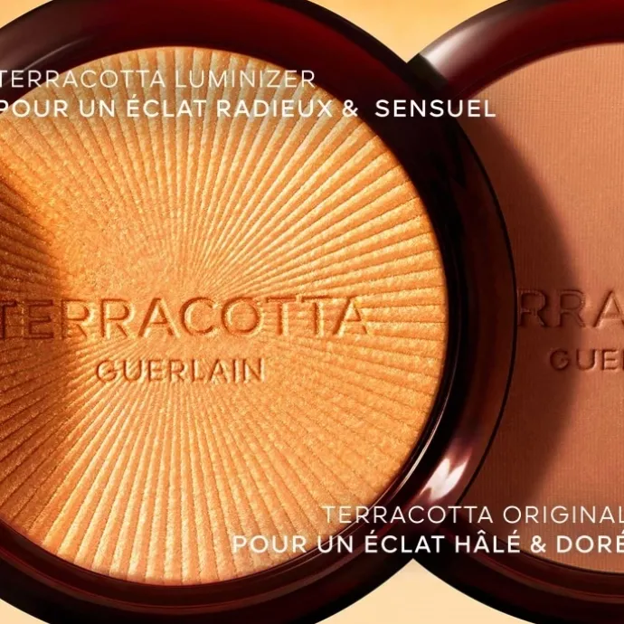 GUERLAINTerracotta Luminizer La Poudre Enlumineur - 96% d'ingrédients d'origine naturelle Éclat scintillant & doré