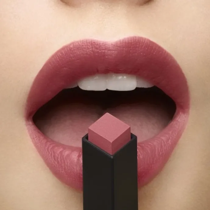 INCENZARouge Pur Couture The Slim Glow Matte Rouge à lèvres mat lumineux. Confort longue durée. Couleur couture