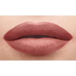 INCENZARouge Pur Couture The Slim Glow Matte Rouge à lèvres mat lumineux. Confort longue durée. Couleur couture