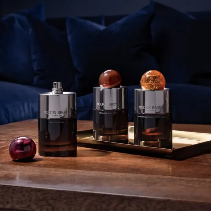 Molton BrownMesmerising Oudh Accord & Gold Eau de Parfum