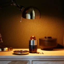 Molton BrownRe-charge Black Pepper                Eau de Parfum