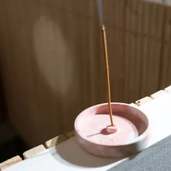 Porte Encens Bloom Vert Marbré en Béton