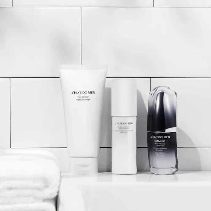 SHISEIDOFluide Hydratant et Energisant Ultra Léger Shiseido Men
