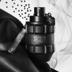 VIKTOR&ROLFSpicebomb Dark Leather Eau de Parfum Enigmatique et Sensuelle pour Homme